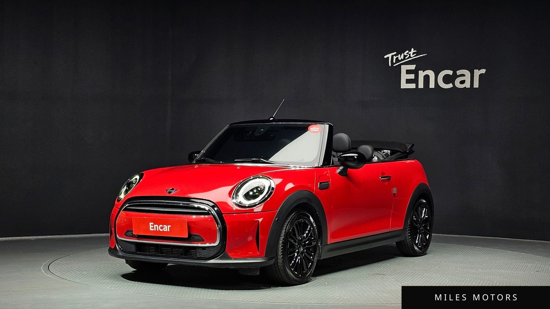 MINI Cooper Convertible 2024 — фото 1 из 12
