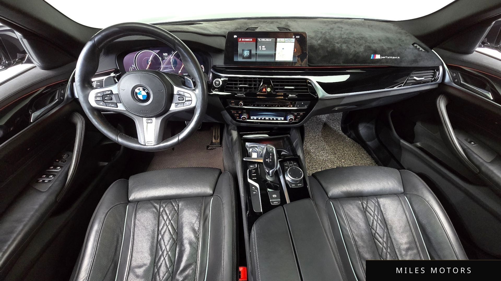 BMW 5 Series (G30) 2018 — миниатюра 10