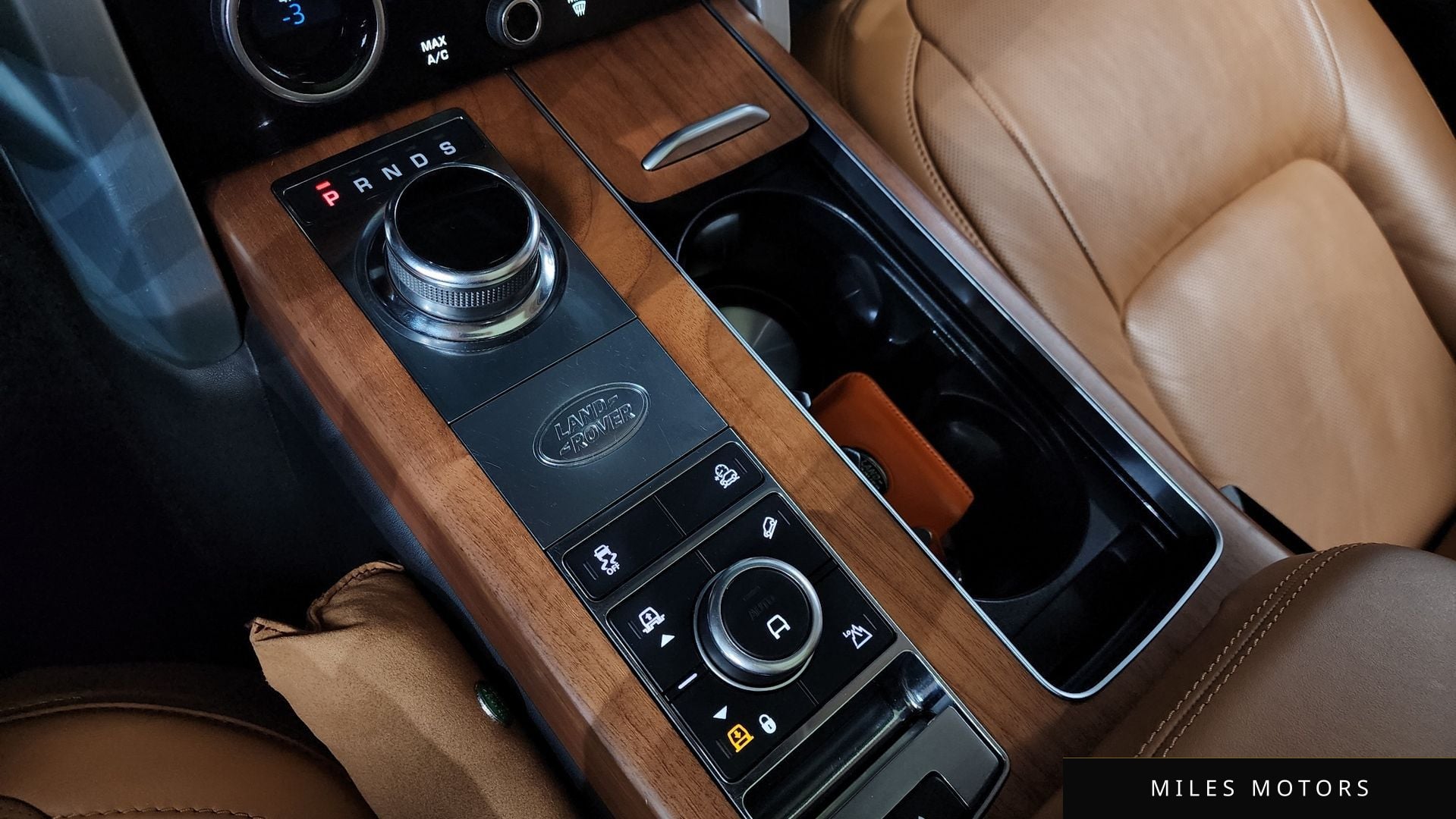 Land Rover Range Rover 2018 — миниатюра 9