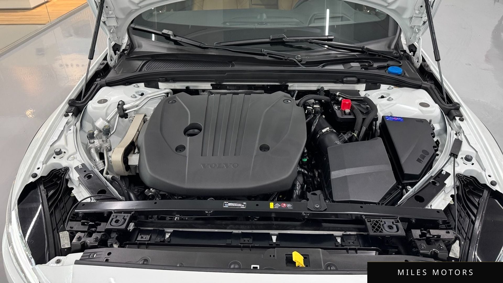 Volvo V60 2025 — миниатюра 6