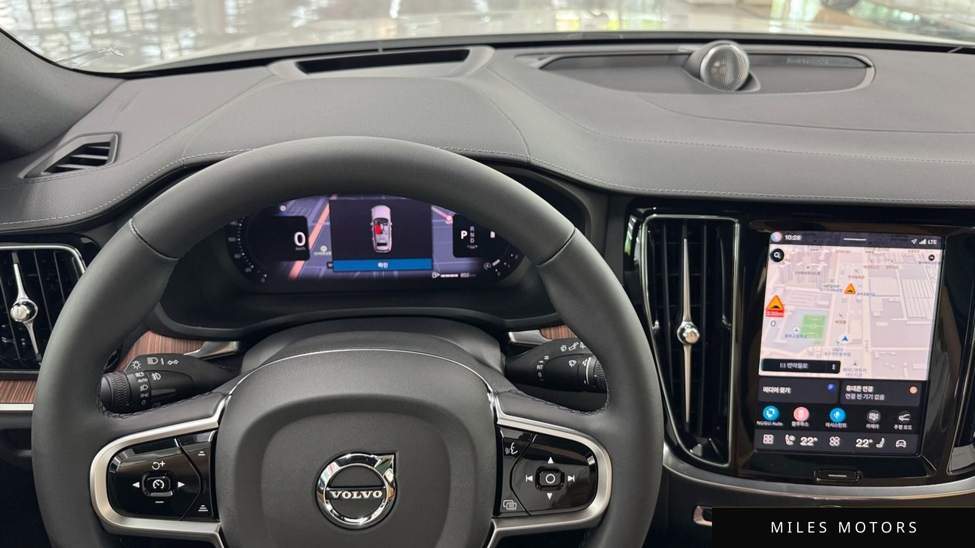 Volvo V60 2025 — миниатюра 12