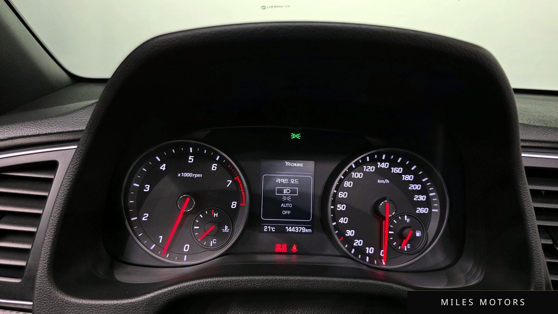 Hyundai AVANTE 2018 — миниатюра 11