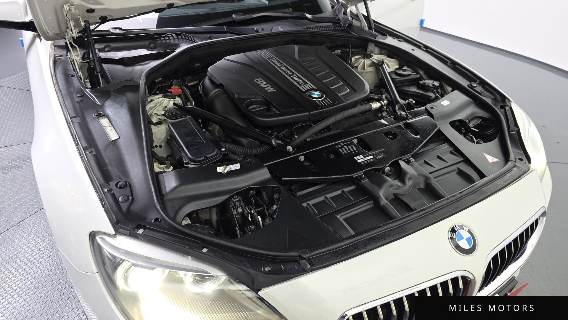 BMW 6 Series (F12) 2014 — миниатюра 6