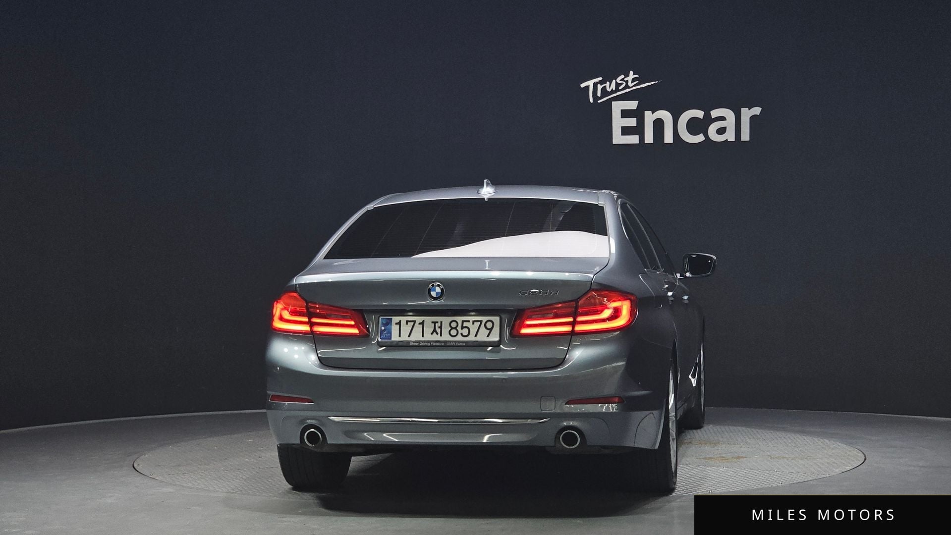 BMW 5 Series (G30) 2019 — миниатюра 4