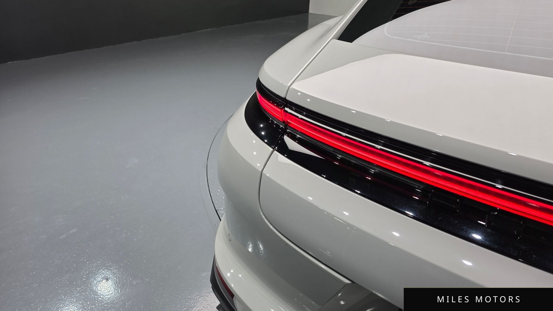 Porsche Panamera 2025 — миниатюра 9