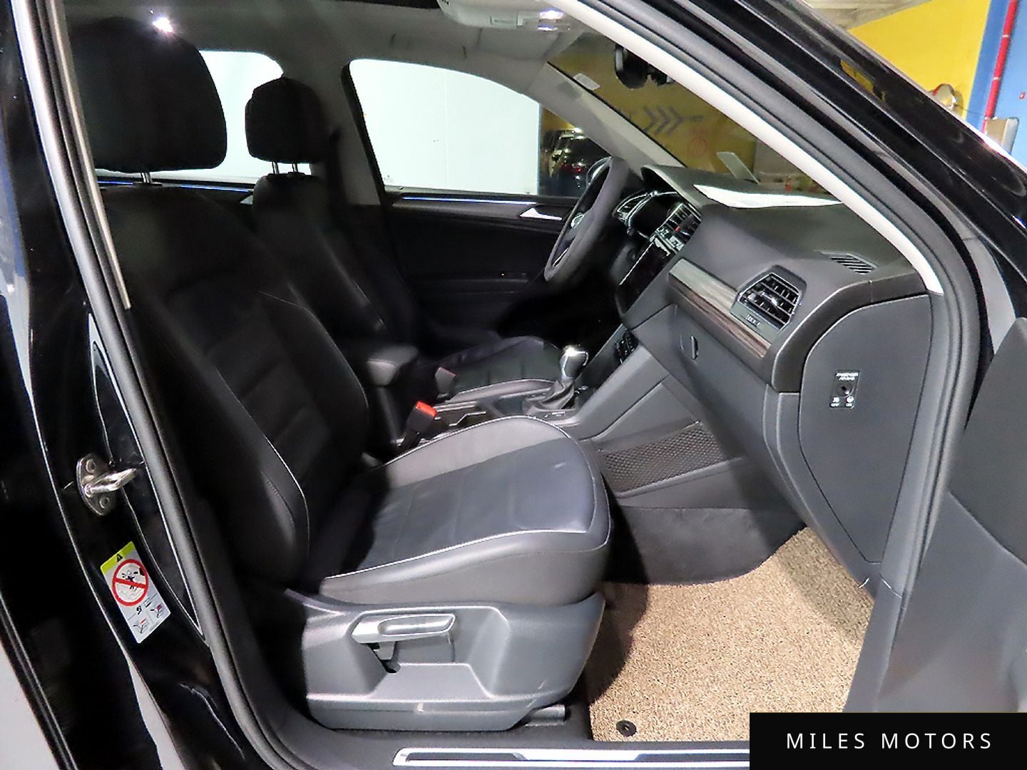 Volkswagen Tiguan 2023 — миниатюра 11