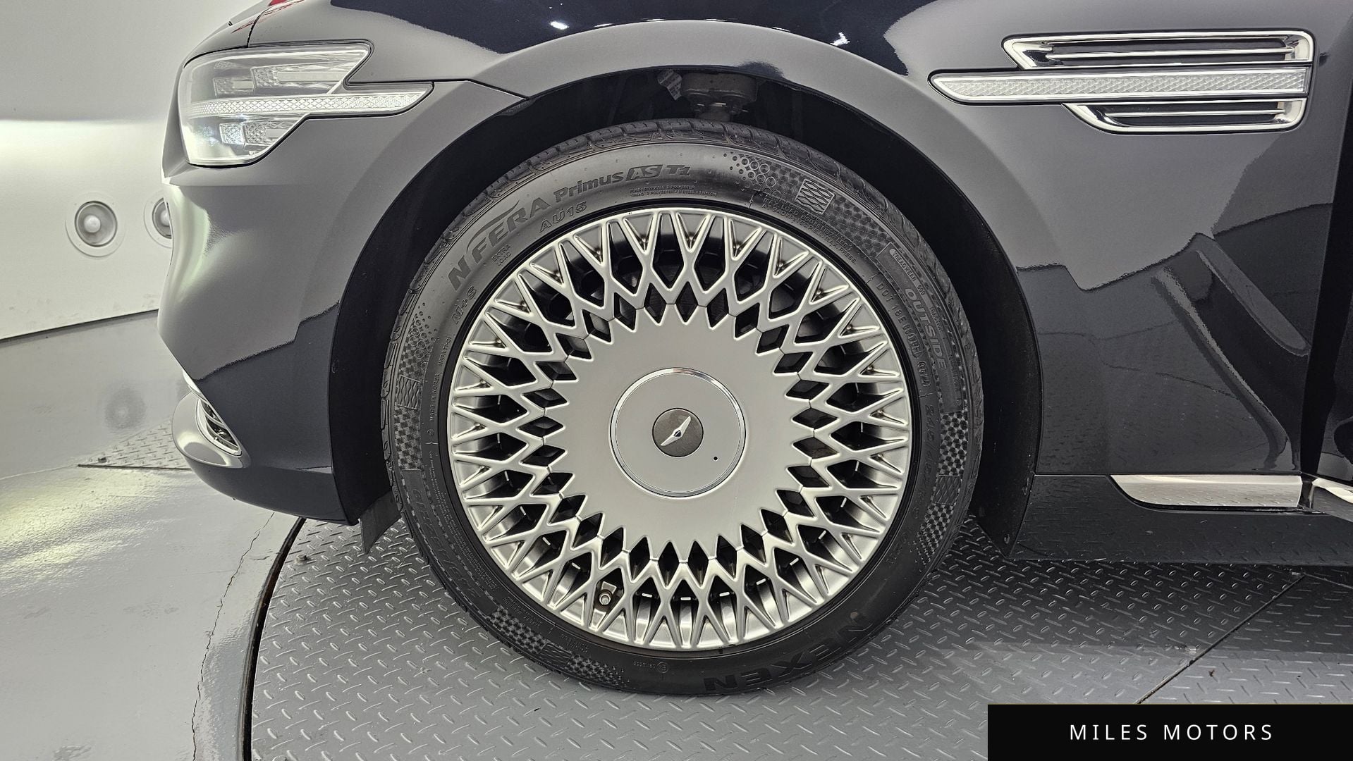Genesis G90 2021 — миниатюра 5