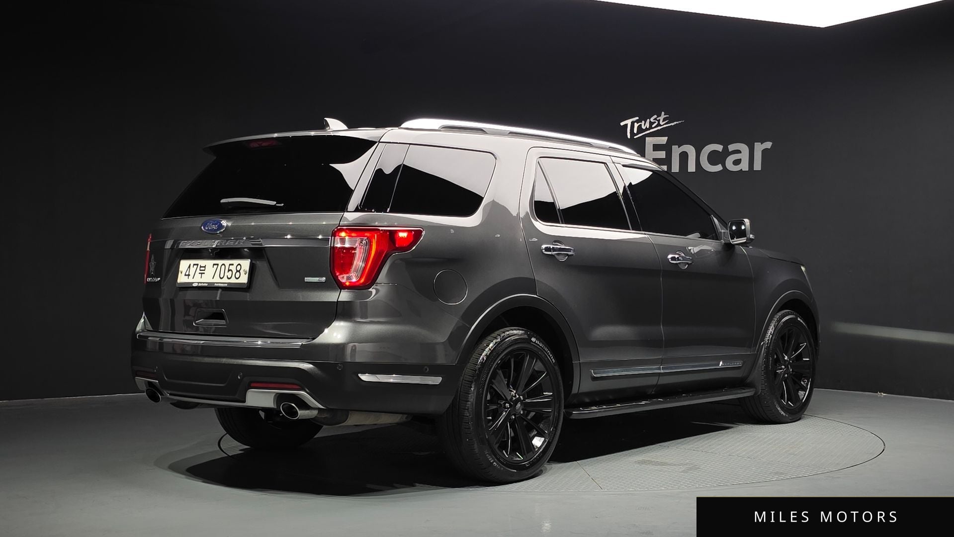 Ford Explorer 2018 — миниатюра 2