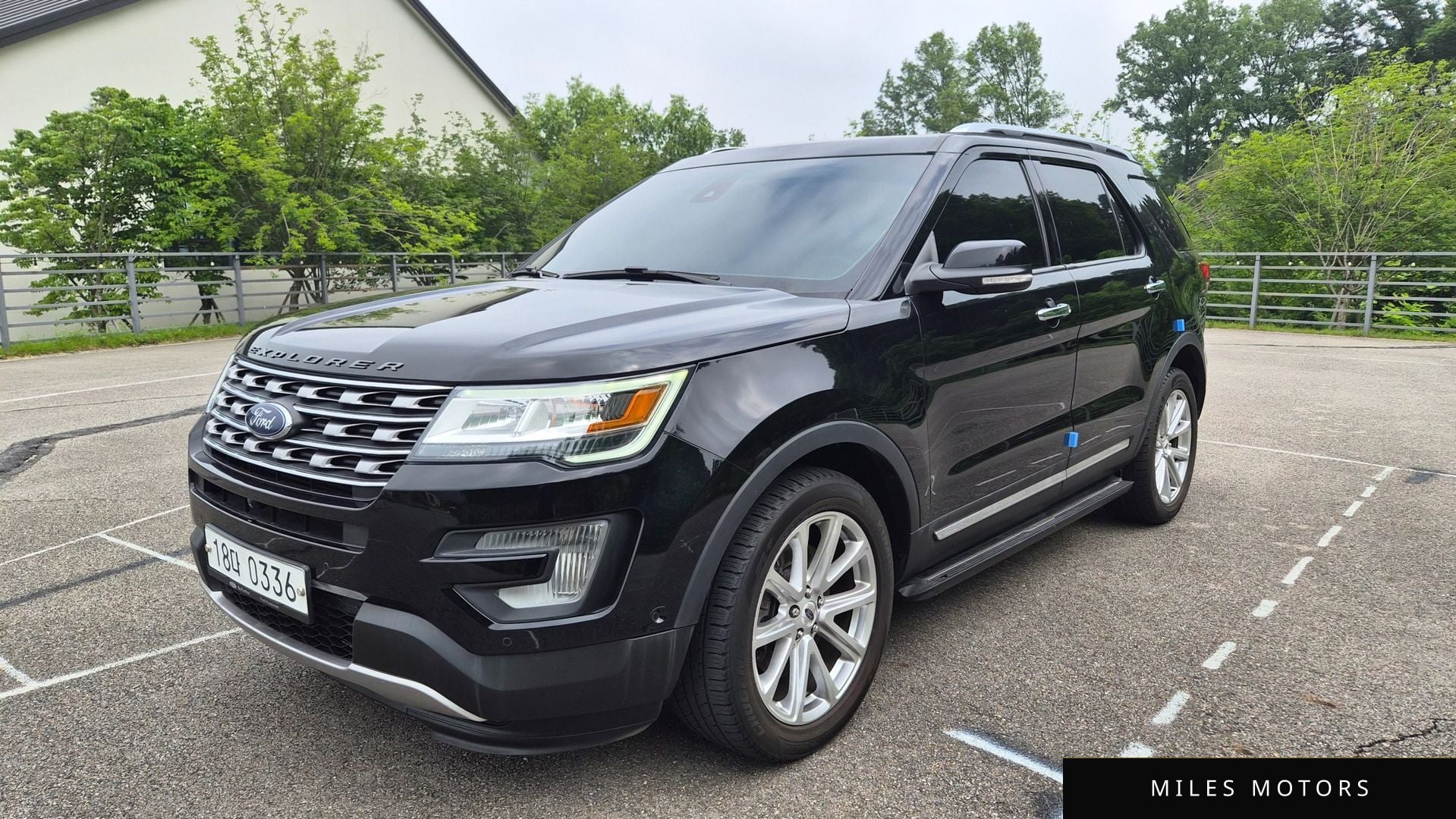 Ford Explorer 2017 — миниатюра 2