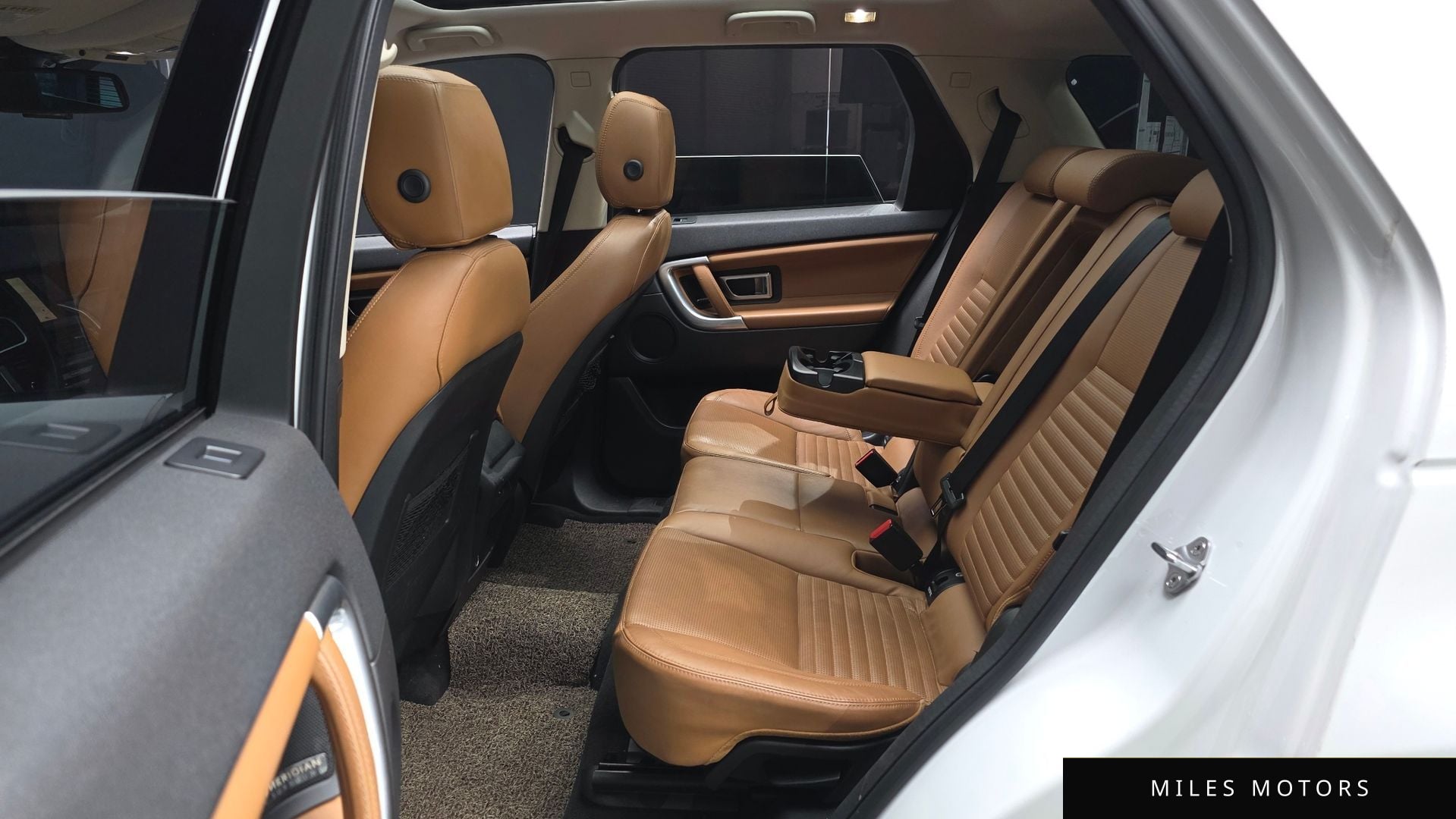 Land Rover Discovery Sport 2018 — миниатюра 11