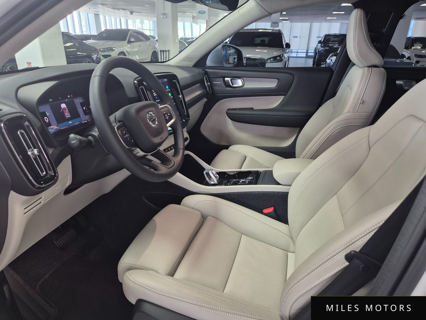 Volvo XC40 2026 — миниатюра 10