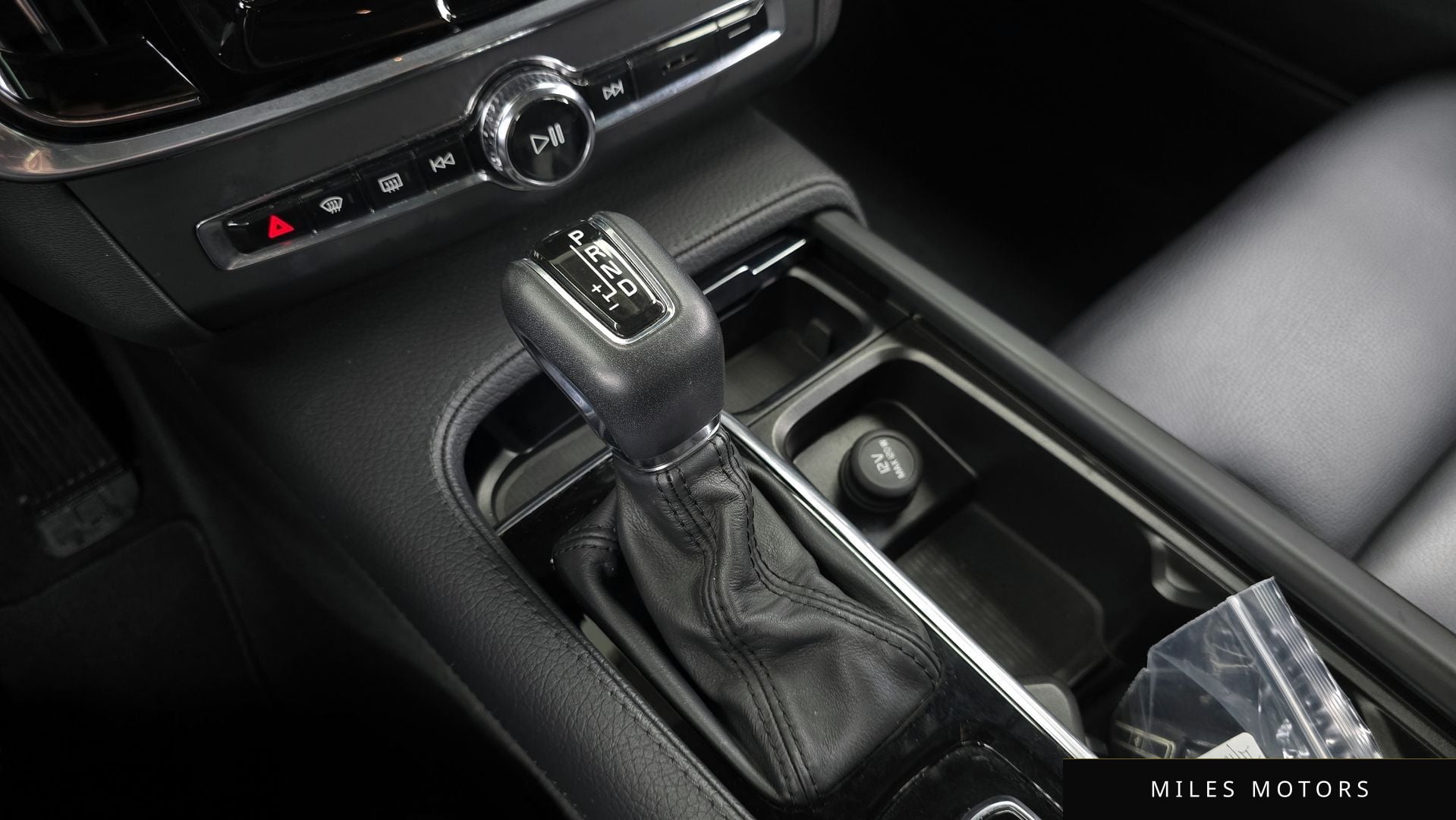 Volvo S90 2018 — миниатюра 9