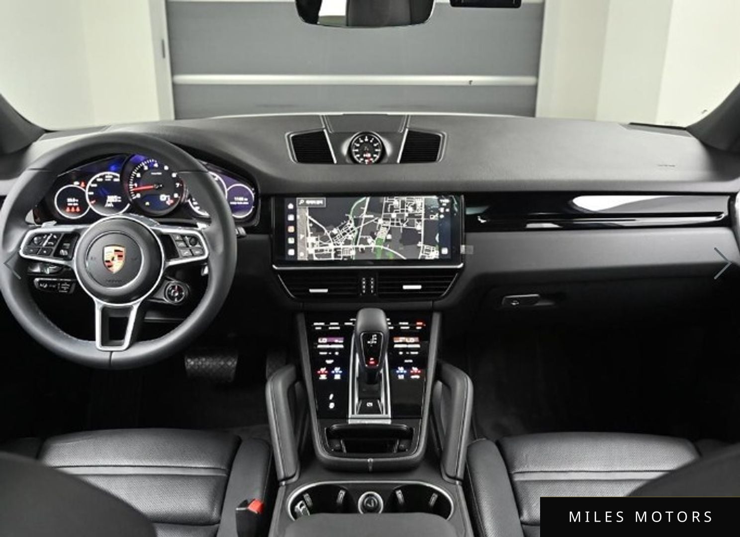 Porsche Cayenne 2023 — миниатюра 7