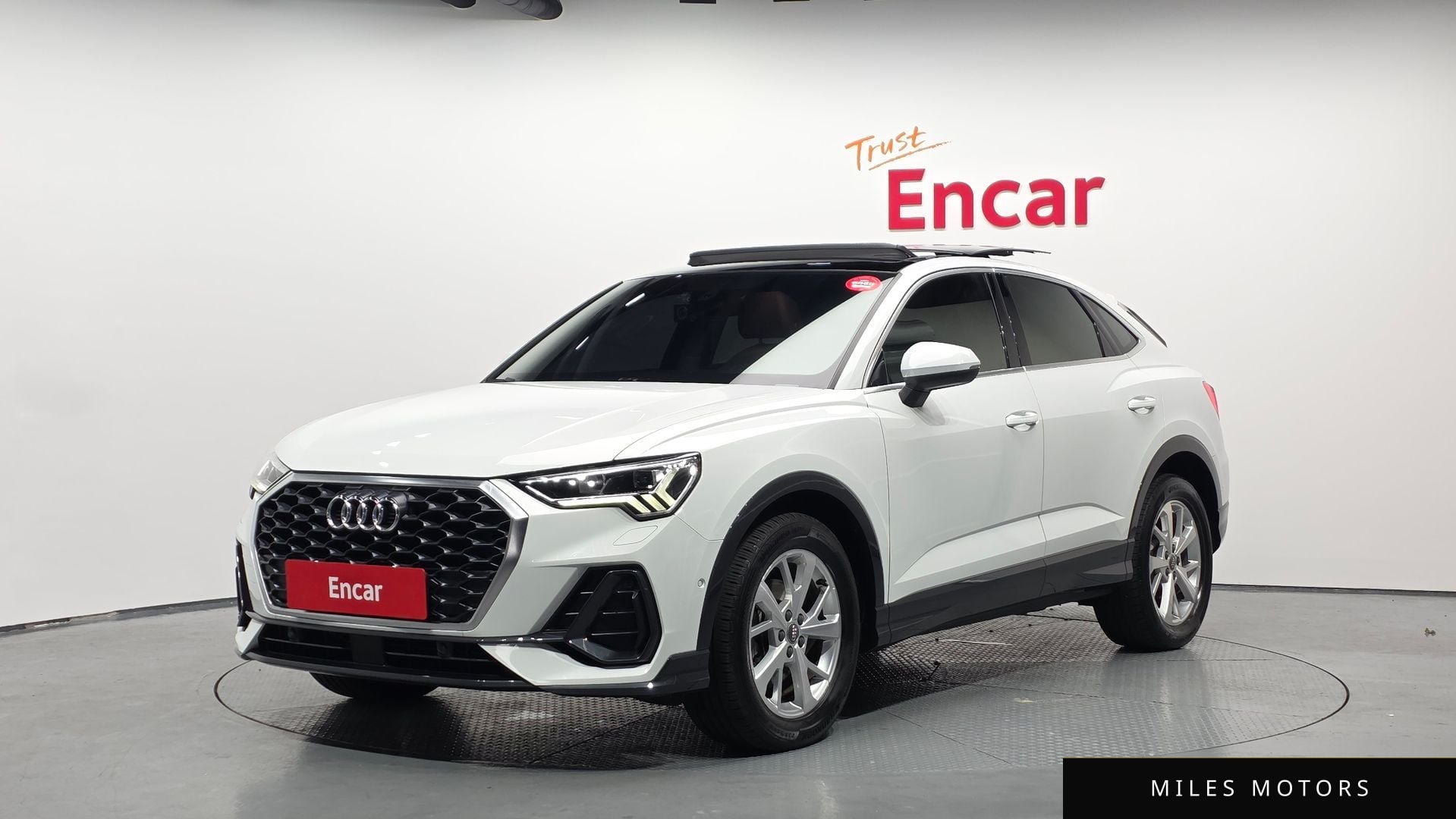 Audi Q3 (F3) 2020 — фото 1 из 12