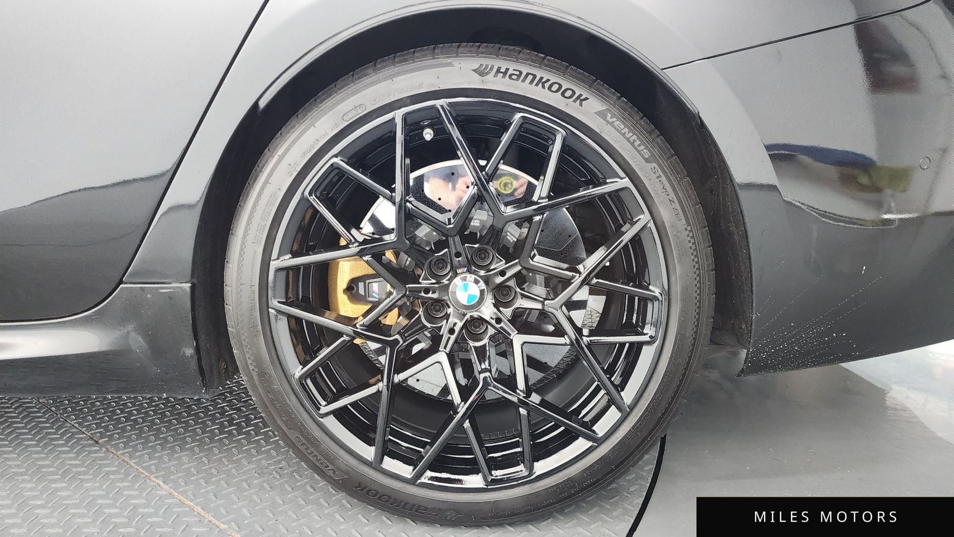 BMW M8 (G15) 2022 — миниатюра 7