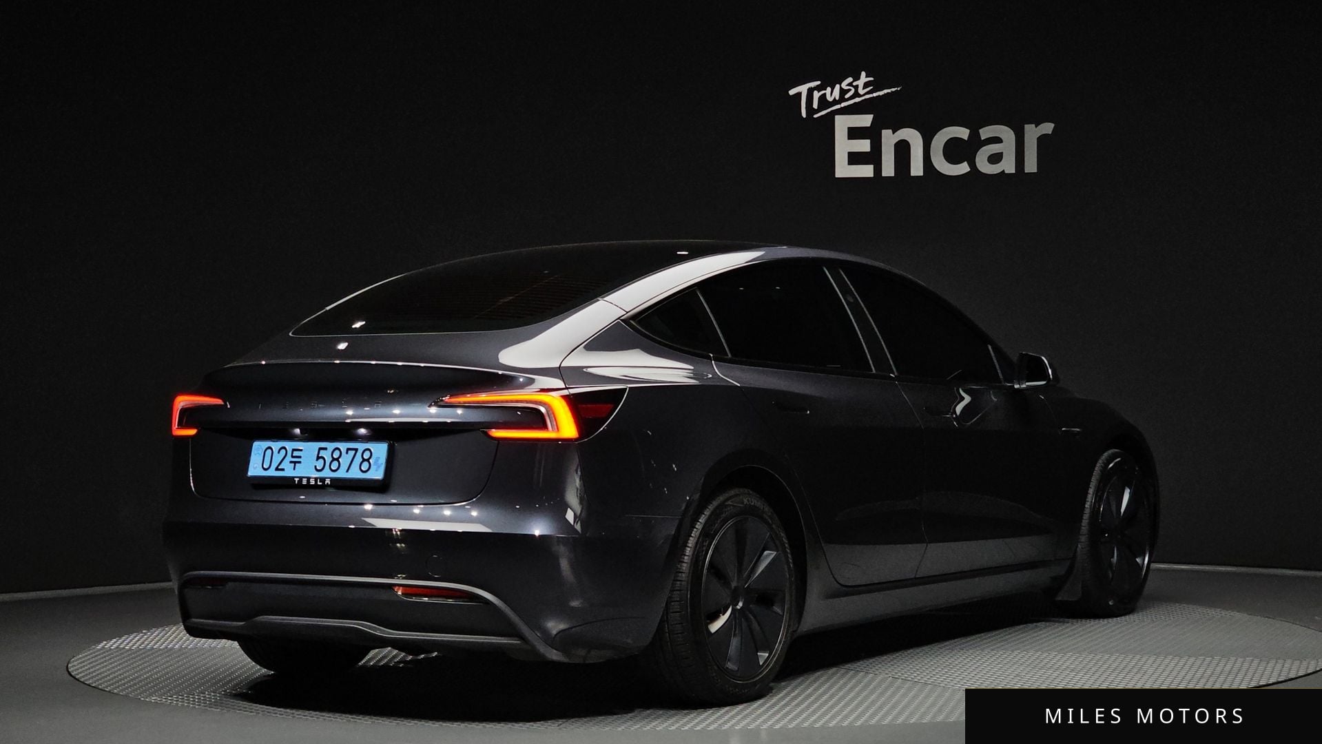 Tesla Model 3 2025 — миниатюра 2