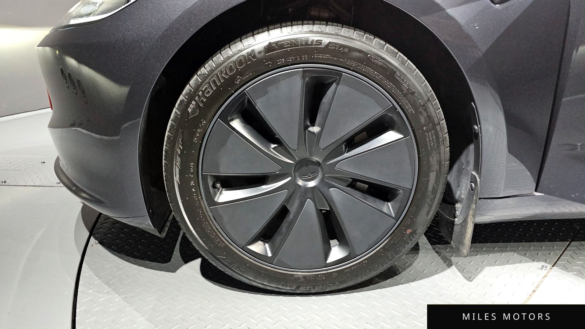 Tesla Model 3 2025 — миниатюра 5