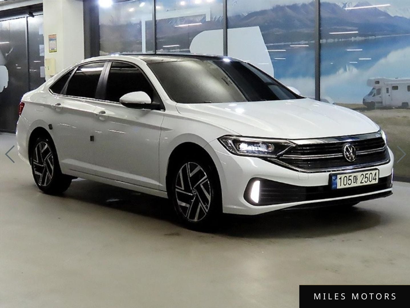 Volkswagen Jetta 2023 — фото 1 из 12