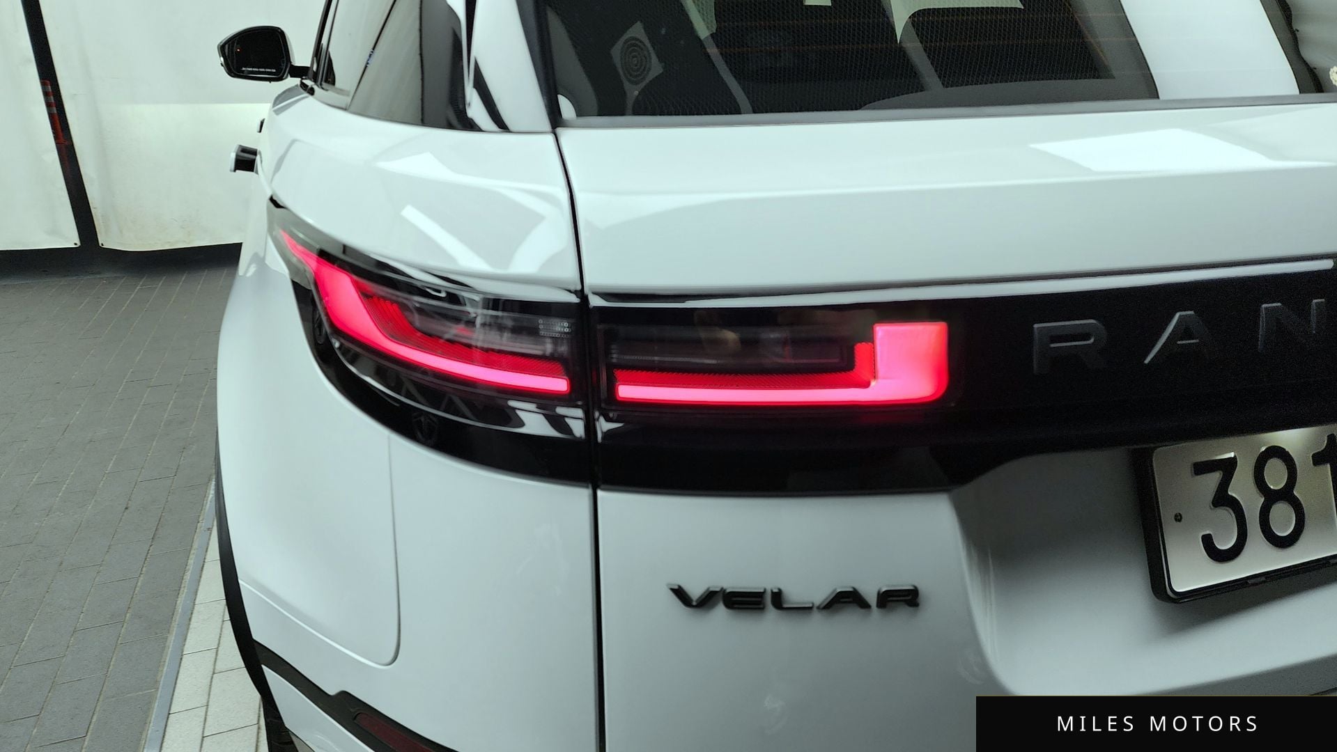 Land Rover Range Rover Velar 2025 — миниатюра 9