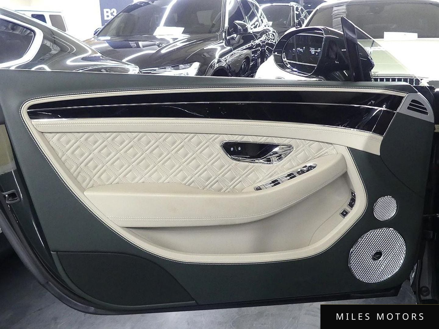 Bentley Continental GT 2019 — миниатюра 4
