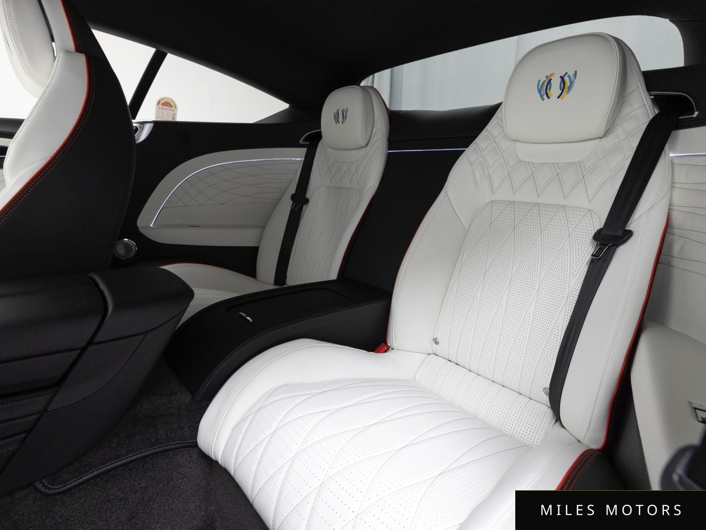 Bentley Continental GT 2024 — миниатюра 12