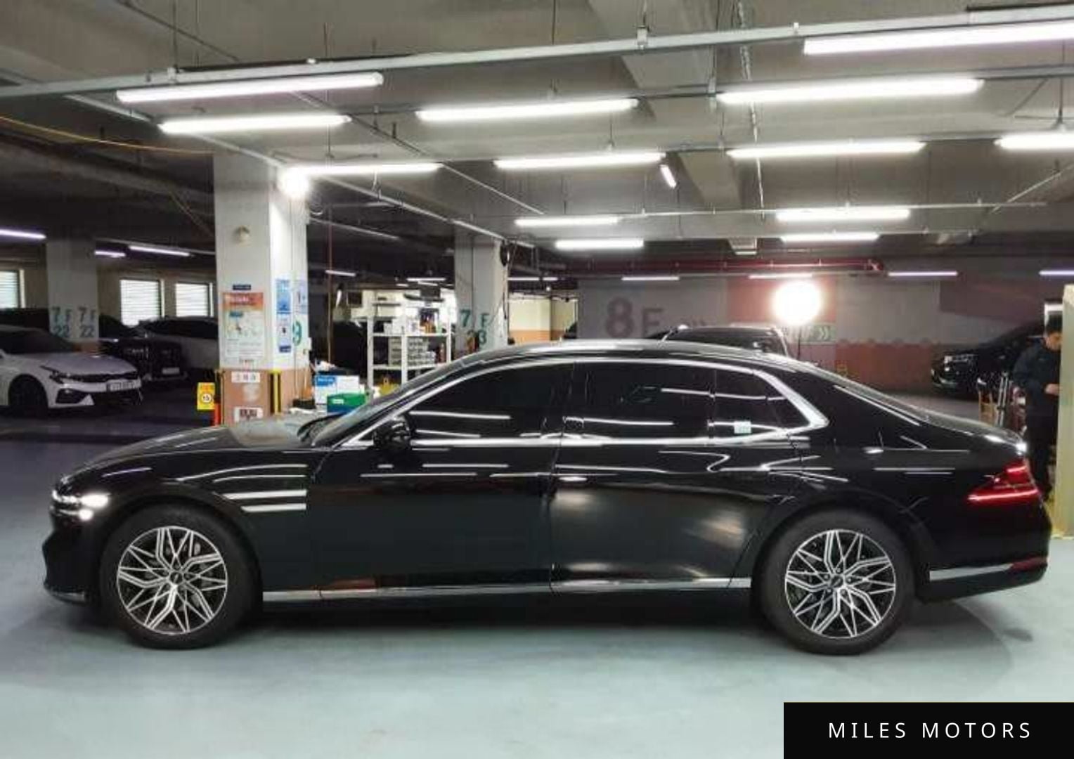 Genesis G90 (RS4) 2022 — миниатюра 5
