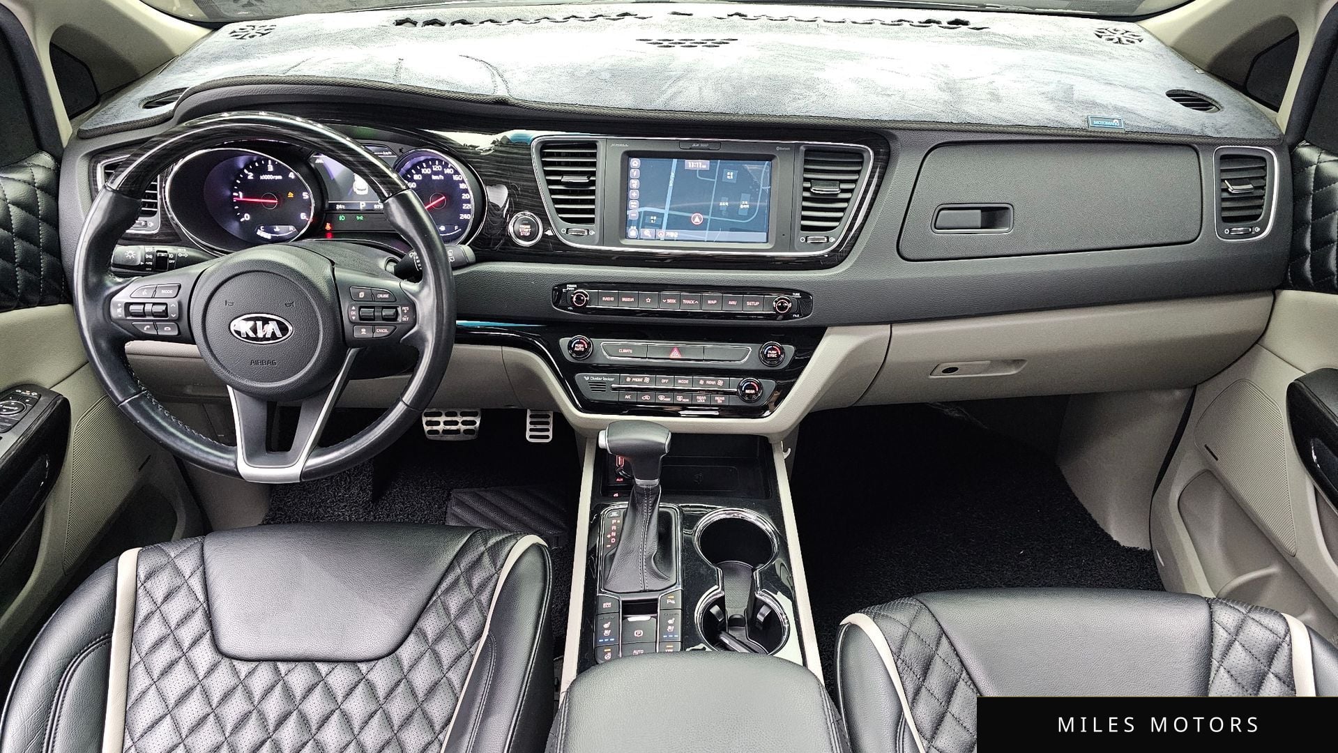 Kia Canival 2020 — миниатюра 10