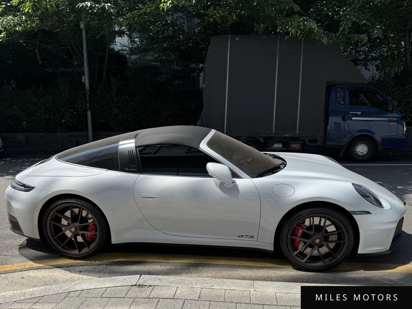 Porsche 911 (992) 2025 — миниатюра 4