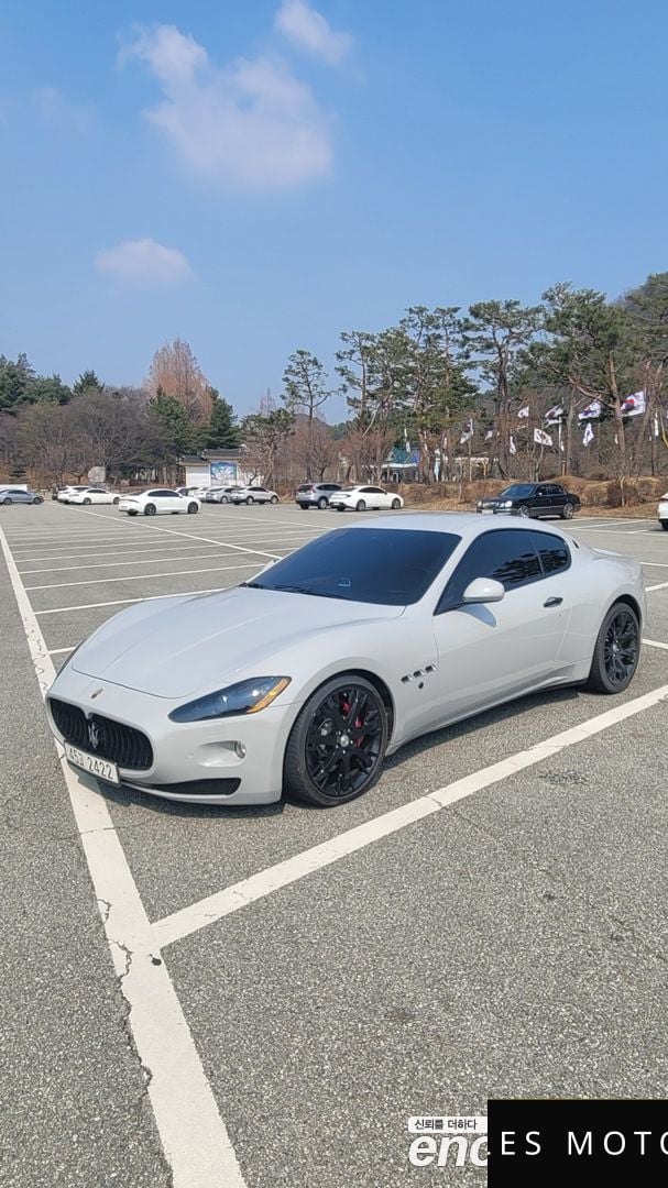 Maserati GranTurismo 2010 — миниатюра 5