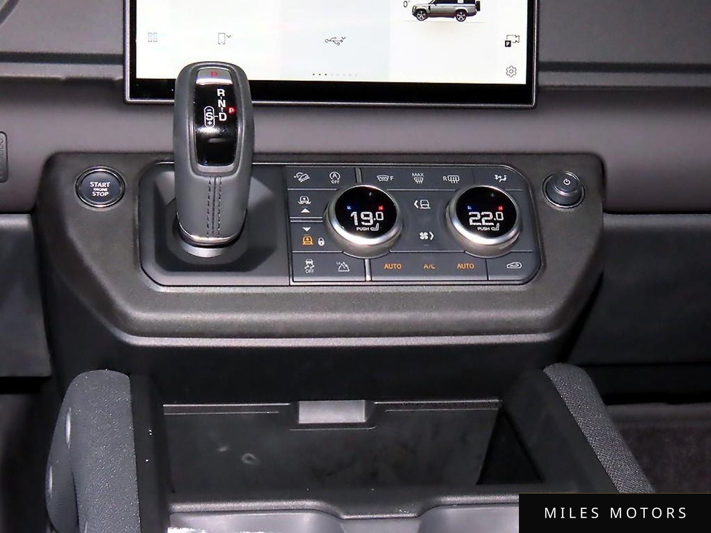 Land Rover Defender 2025 — миниатюра 12