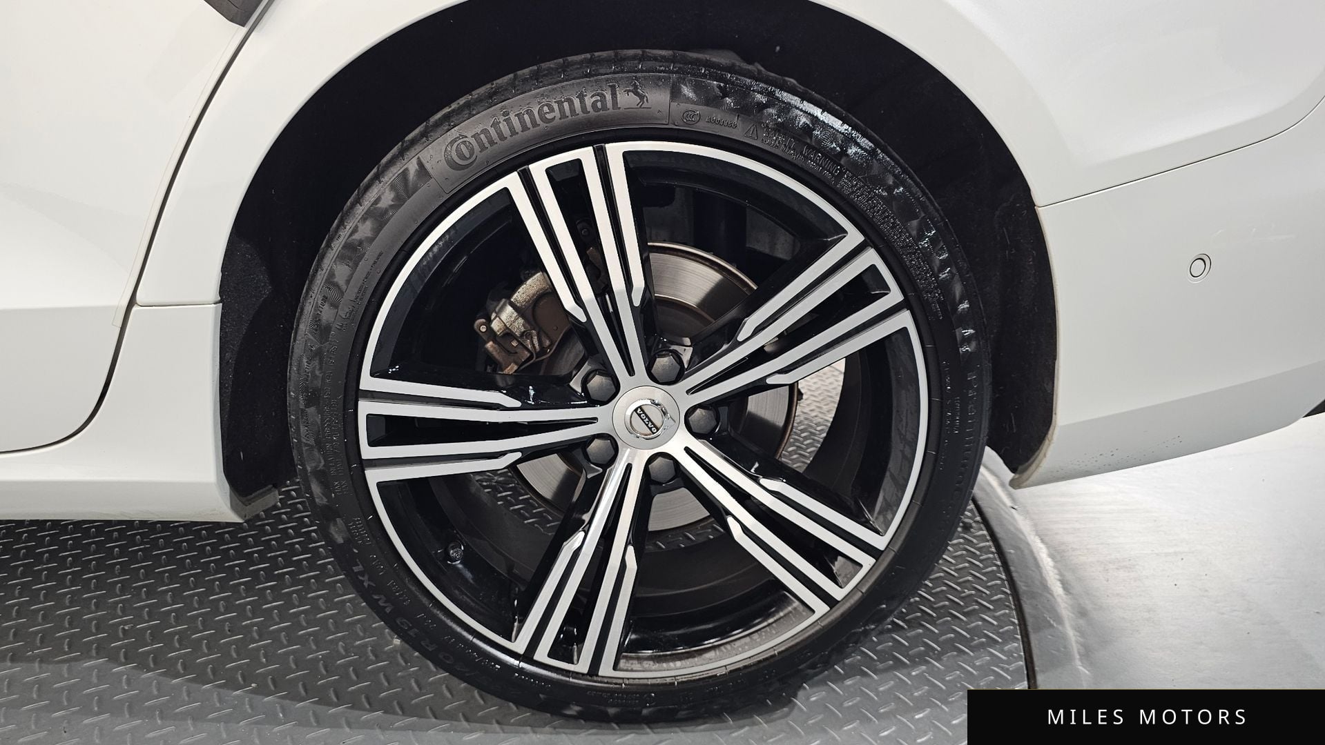 Volvo S60 2022 — миниатюра 7