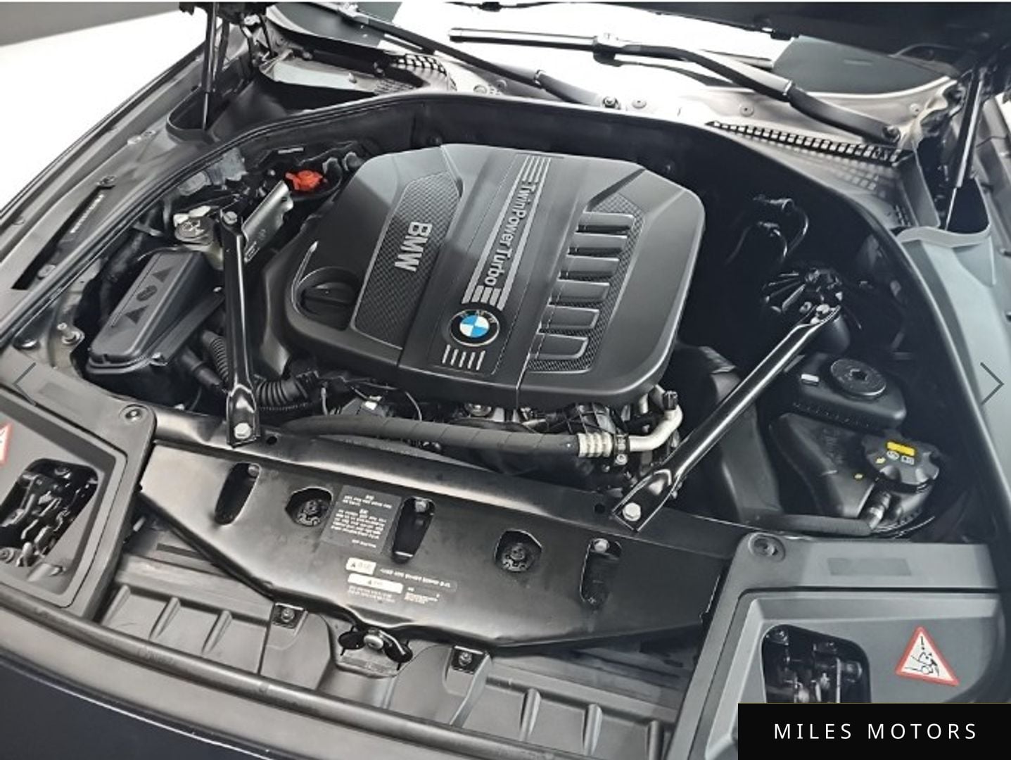 BMW 5 Series (F10) 2016 — миниатюра 5