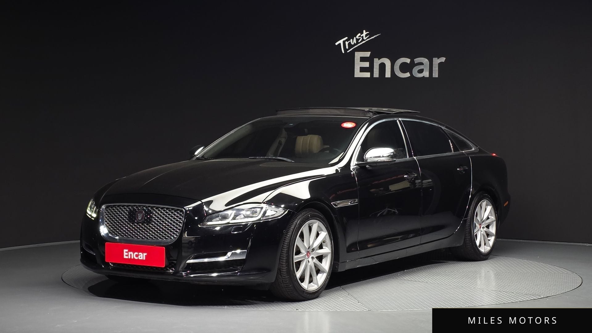 Jaguar All New XJ 2016 — фото 1 из 12