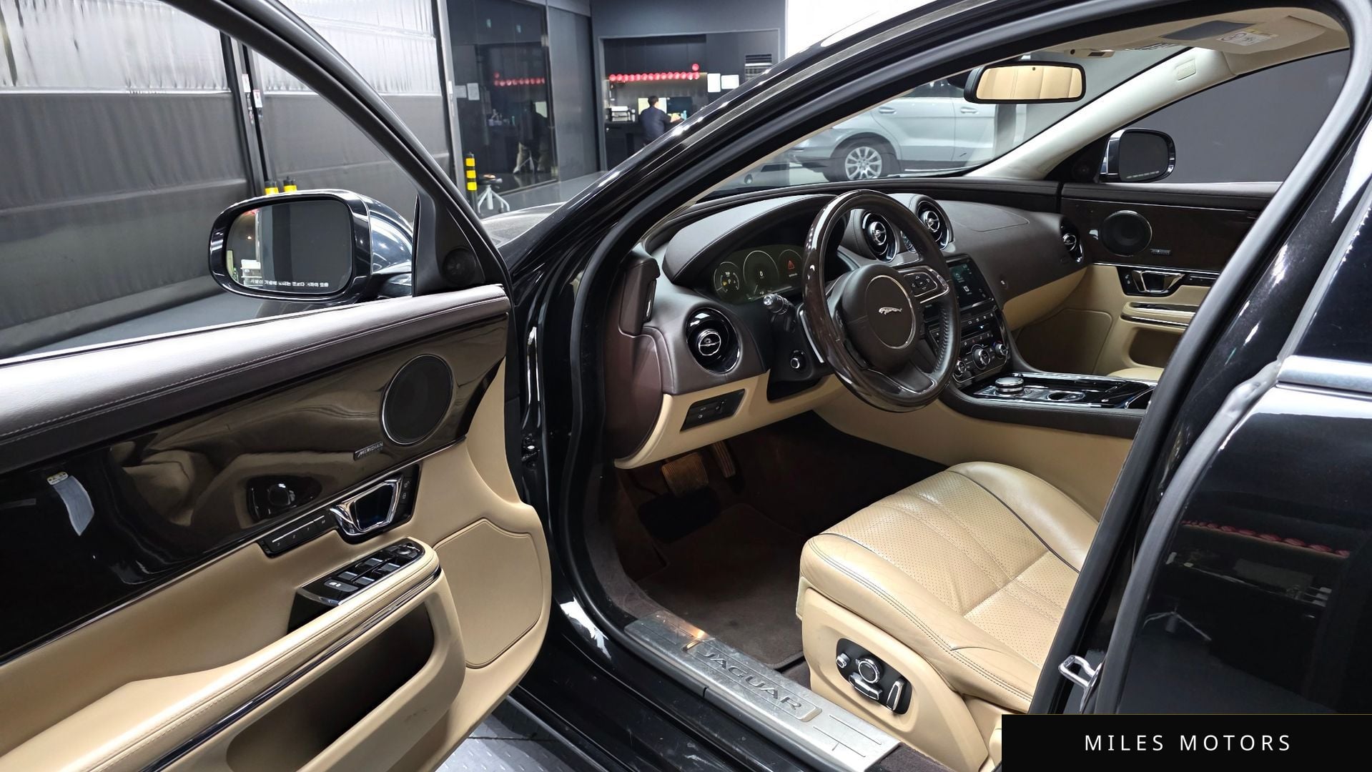 Jaguar All New XJ 2016 — миниатюра 10