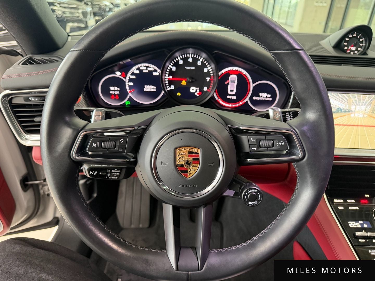 Porsche Panamera 2023 — миниатюра 11