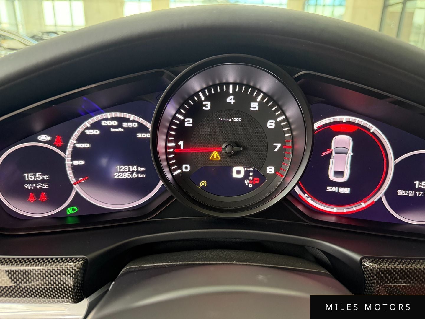 Porsche Panamera 2023 — миниатюра 12