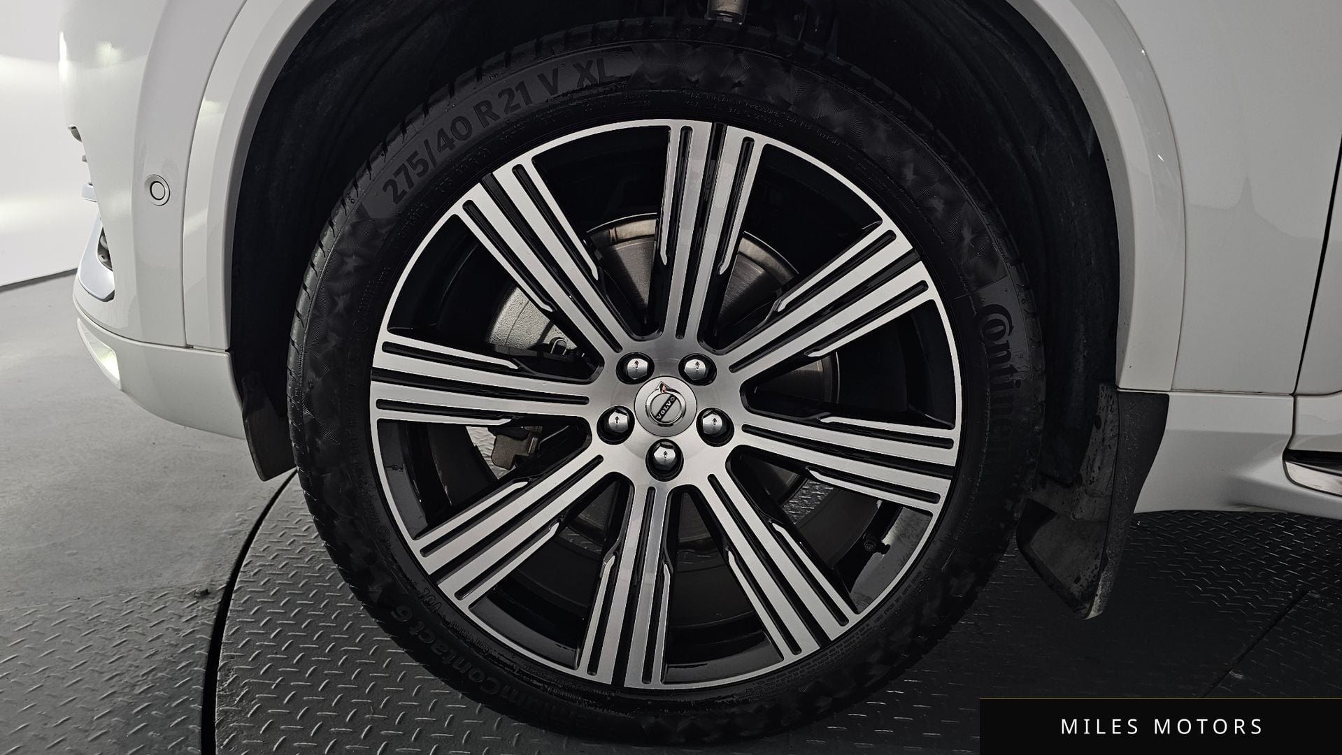 Volvo XC90 2025 — миниатюра 4