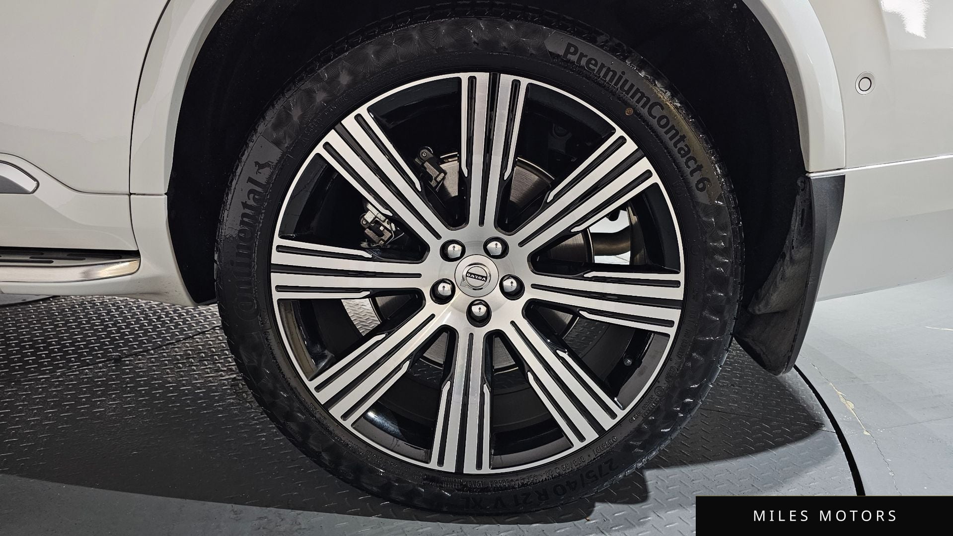 Volvo XC90 2025 — миниатюра 6