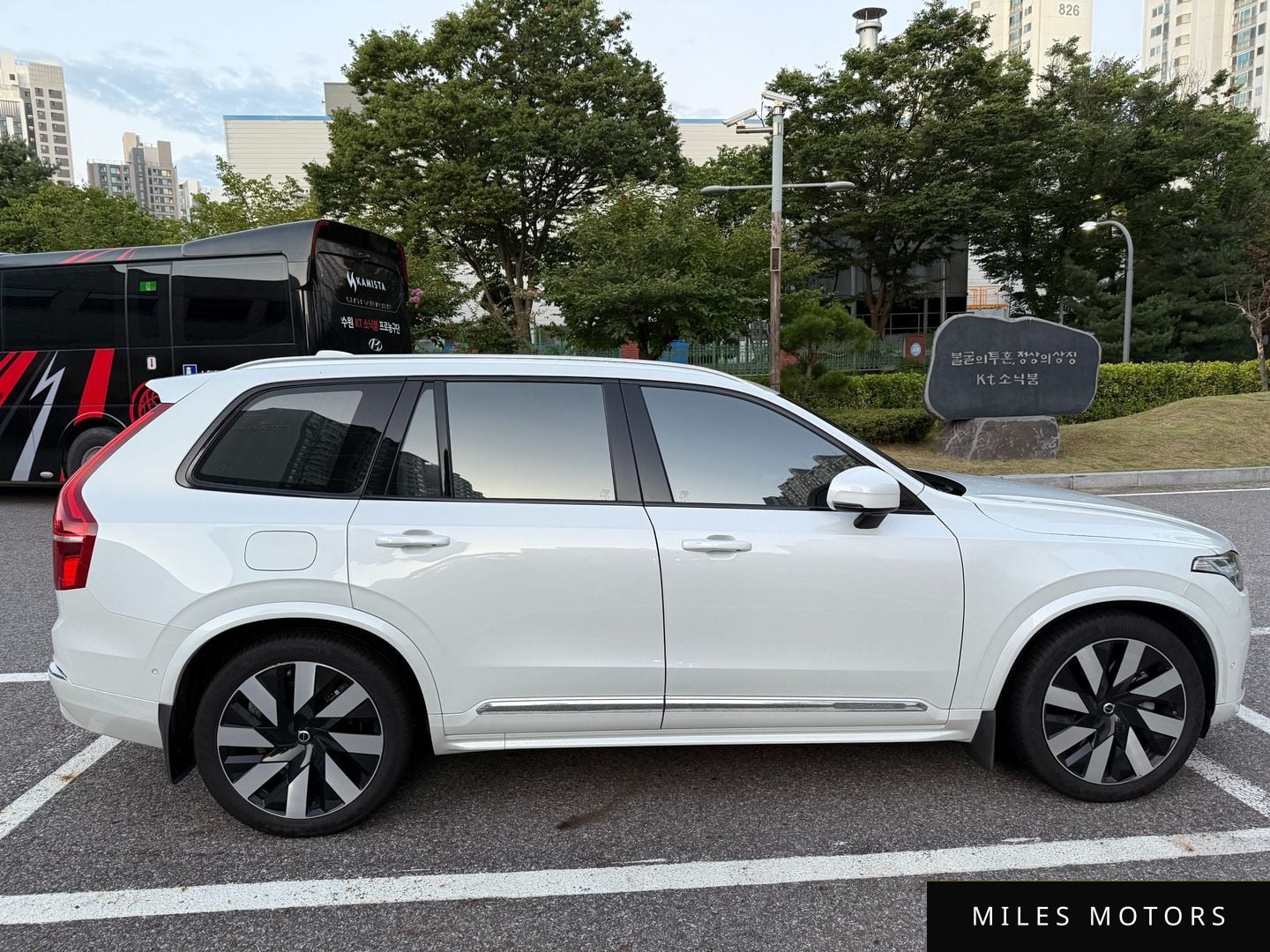 Volvo XC90 2024 — миниатюра 3