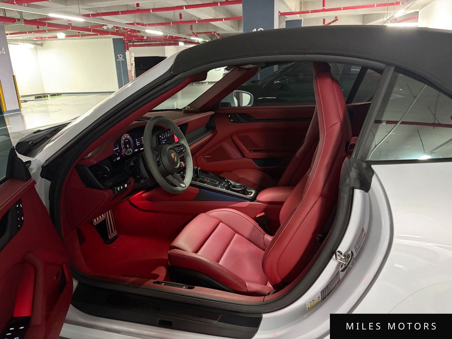 Porsche 911 (992) 2025 — миниатюра 7