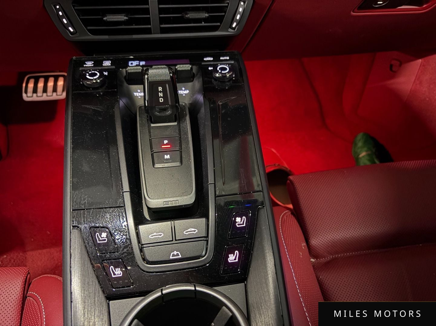Porsche 911 (992) 2025 — миниатюра 9