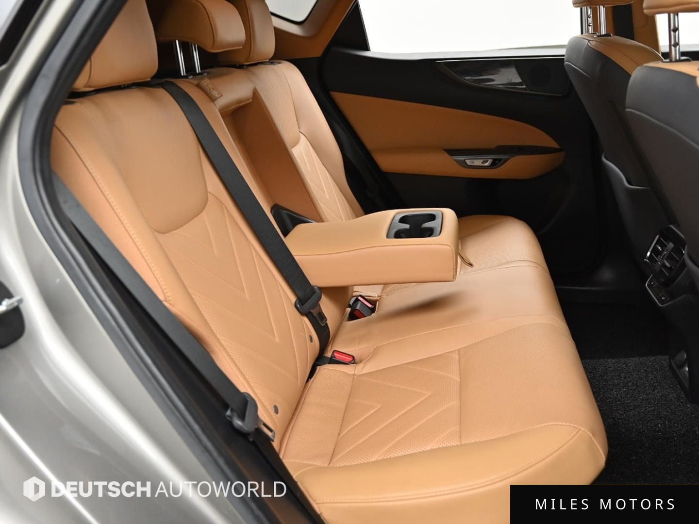 Лексус NX350h 2023 — миниатюра 12