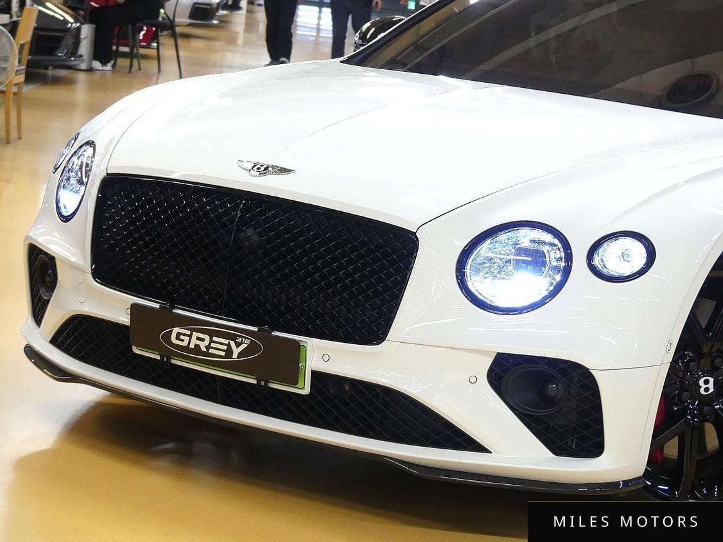 Bentley Continental GT 2024 — миниатюра 4