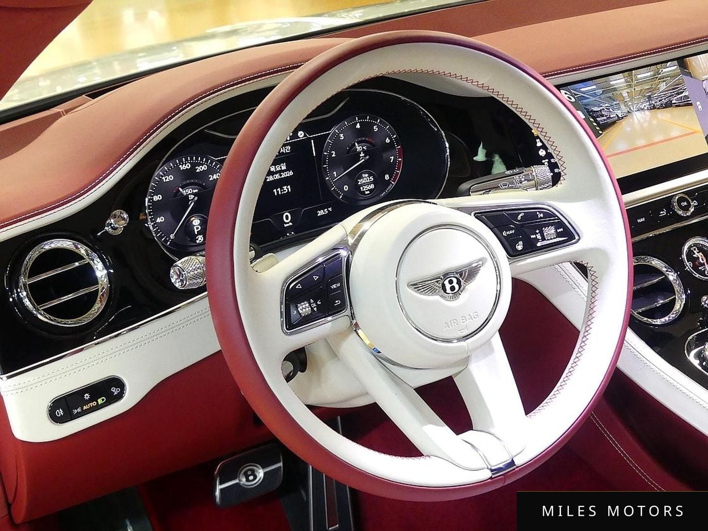 Bentley Continental GT 2024 — миниатюра 6
