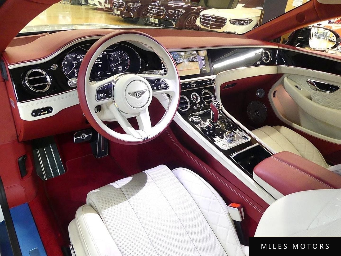 Bentley Continental GT 2024 — миниатюра 7
