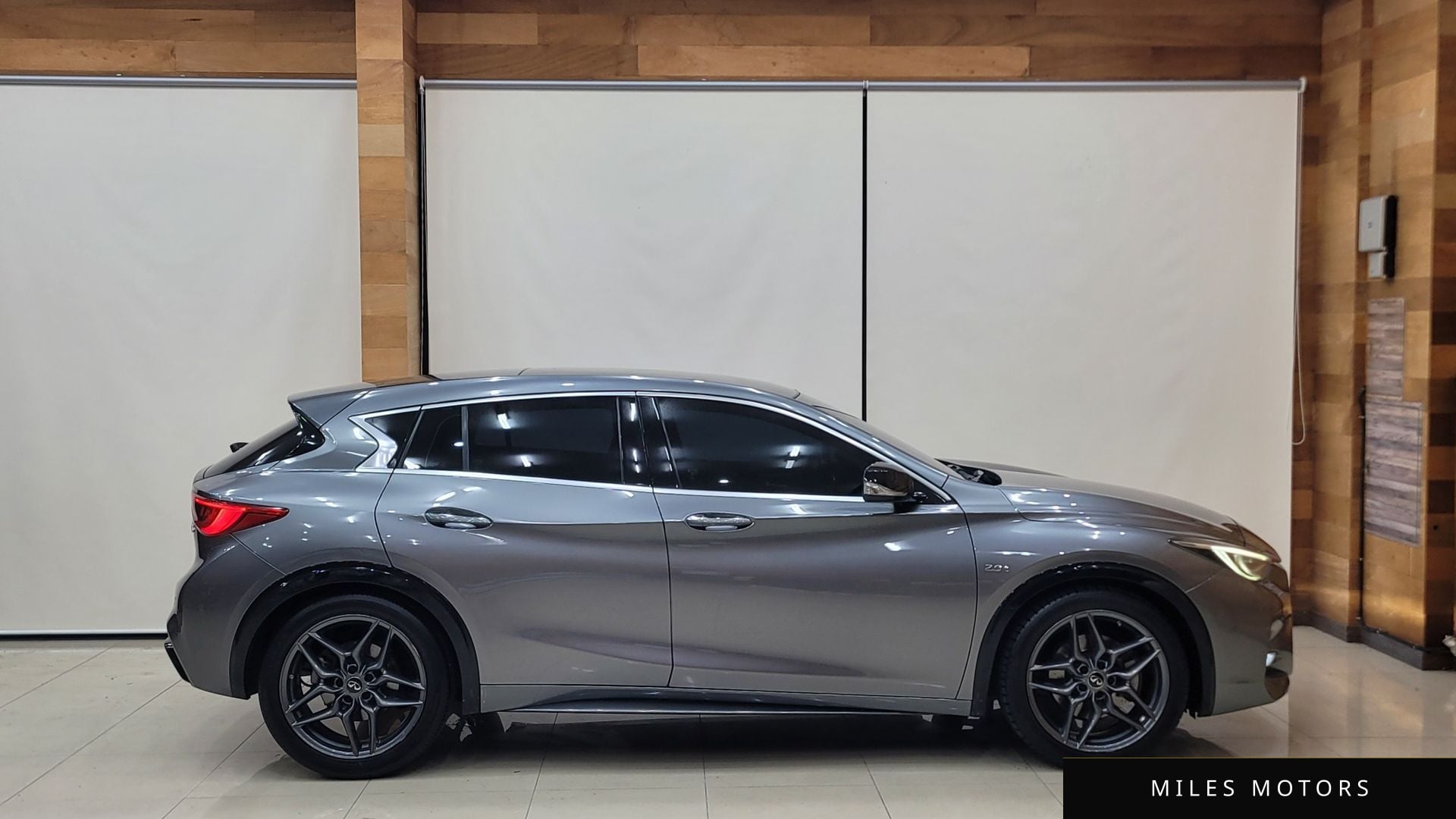 Infiniti Q30 2017 — миниатюра 6