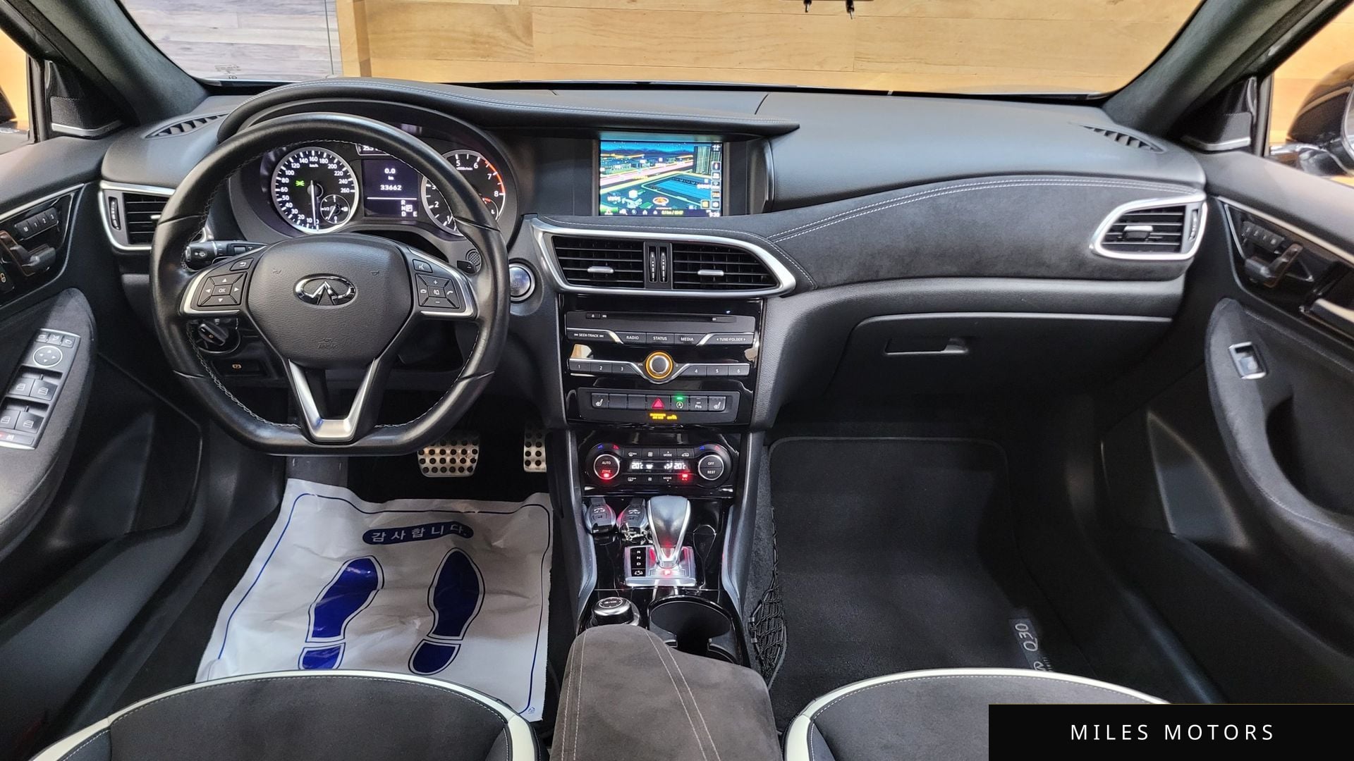 Infiniti Q30 2017 — миниатюра 9