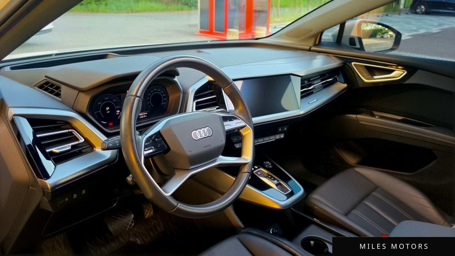 Audi Q4 e-tron 2022 — миниатюра 9
