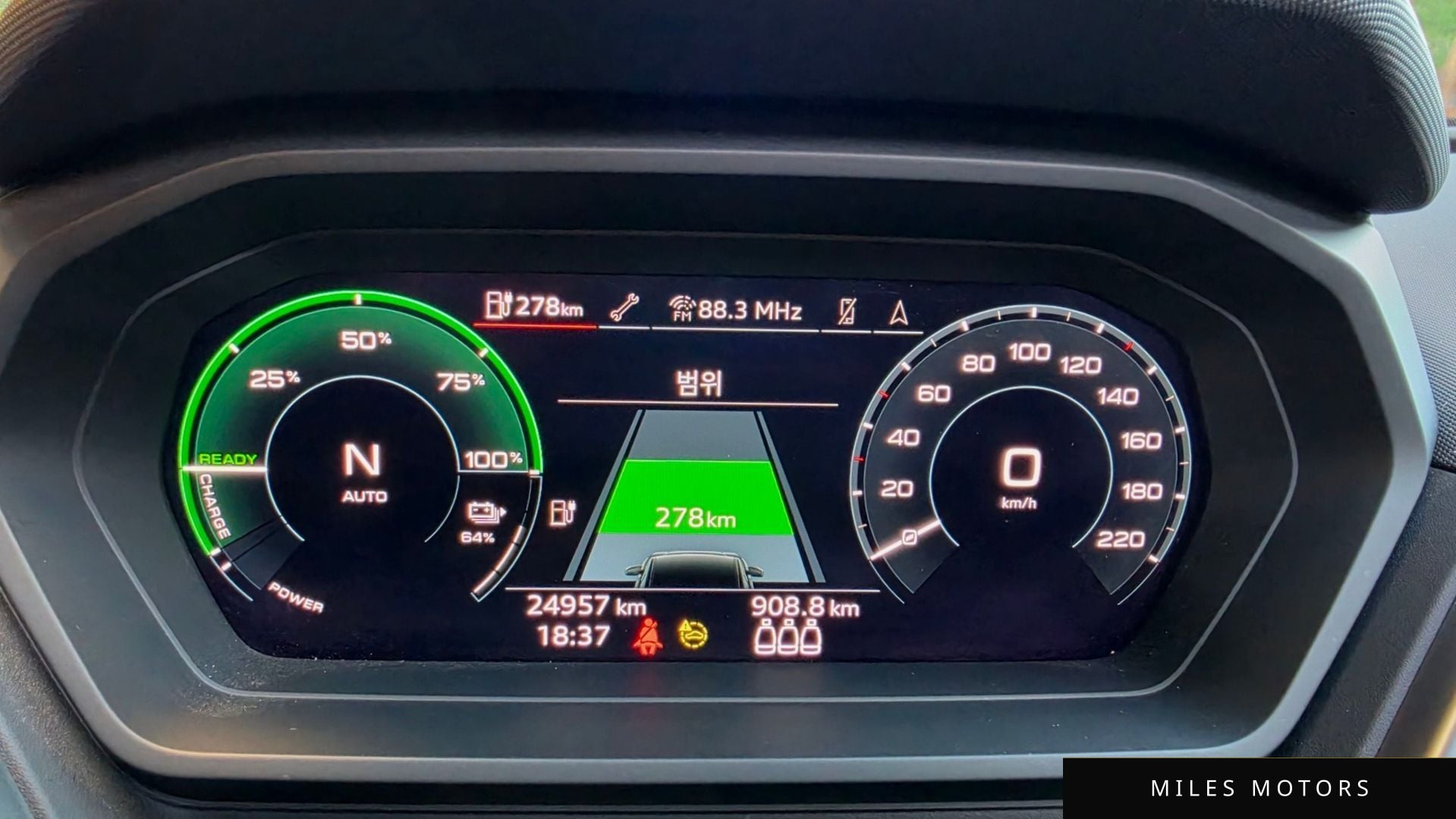 Audi Q4 e-tron 2022 — миниатюра 12