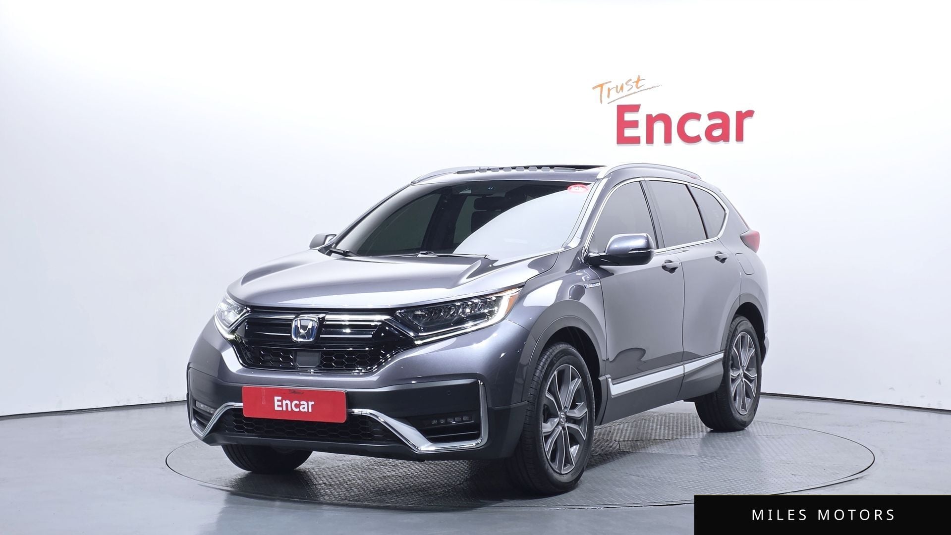 Honda CR-V 2021 — фото 1 из 12